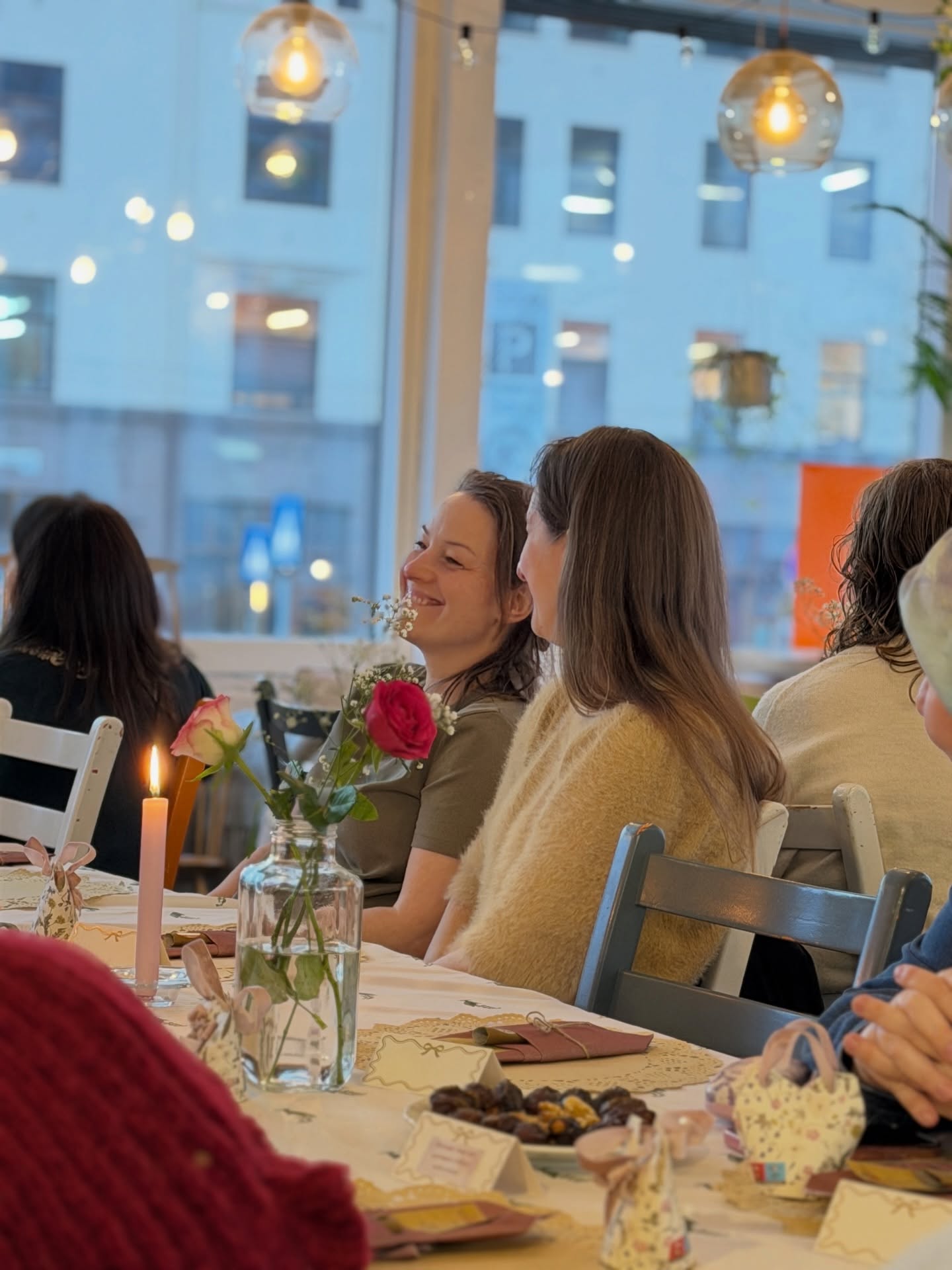 Kvinnemiddag – Kvinnedagen i Bergen – bilde 15