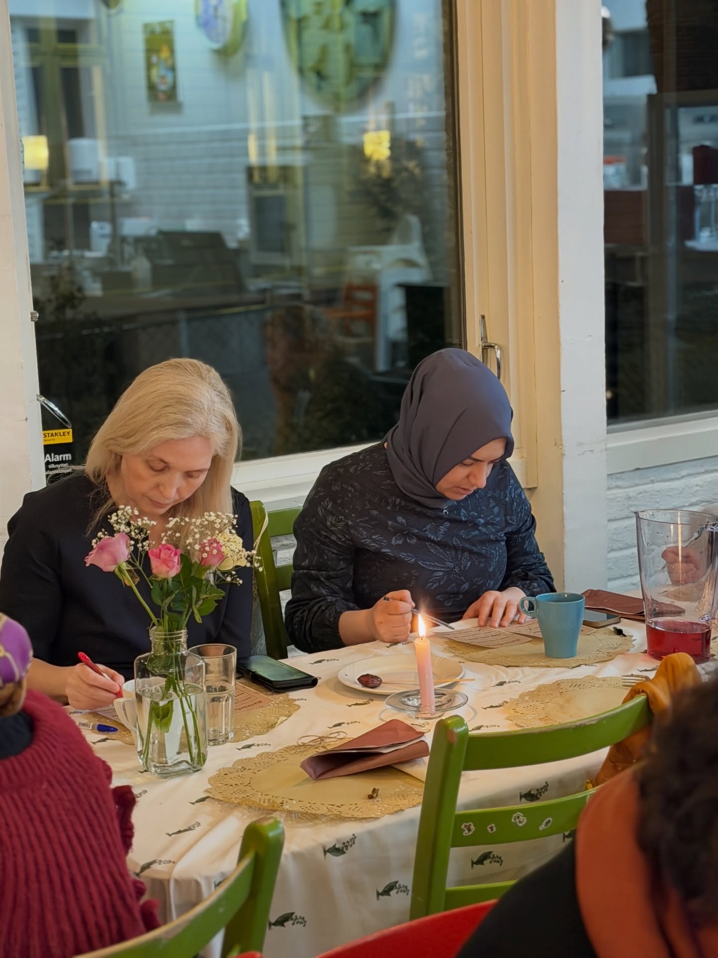 Kvinnemiddag – Kvinnedagen i Bergen – bilde 7