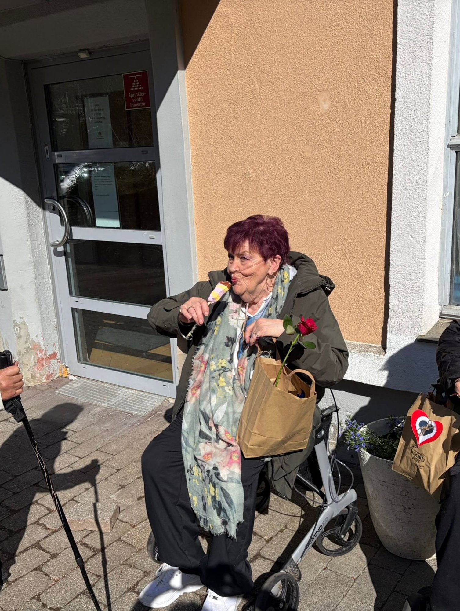 17. mai – gavepakker til naboer – bilde 3